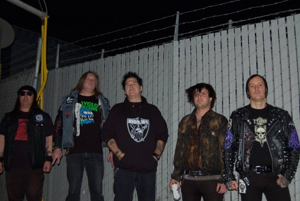 Vídeo de "Calling All Ghosts" de Poison Idea