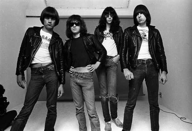 Ramones: Leave Home 40th Anniversary Deluxe EditionRamones: Leave Home 40th Anniversary Deluxe Edition