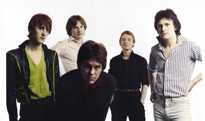 The Favourites: New FeelingThe Favourites: New Feeling