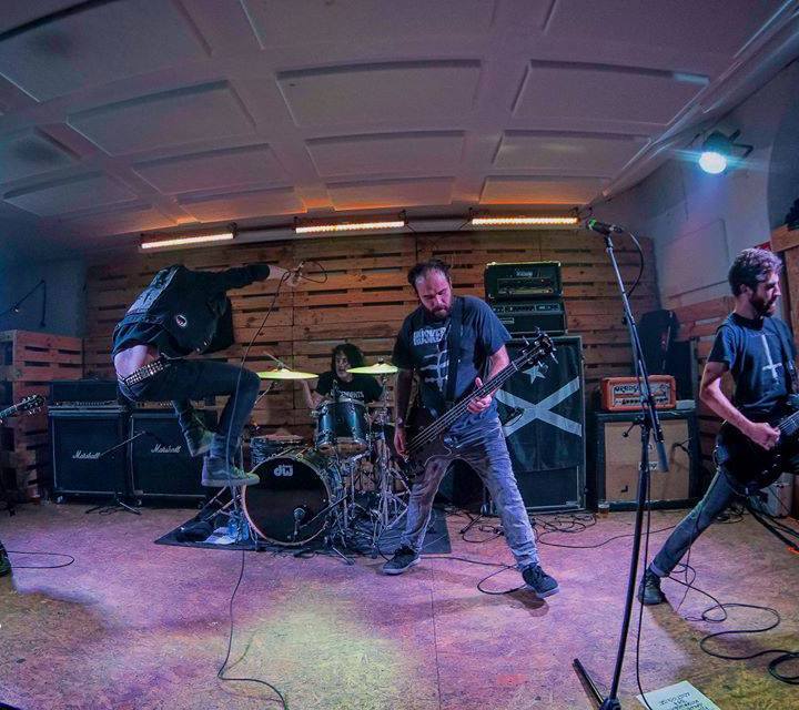 Estricalla: Vídeo de Karniborous TB