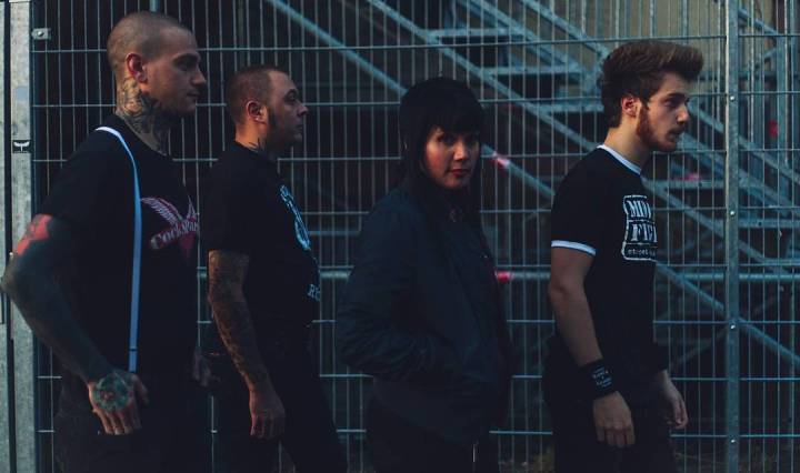 Jenny Woo's Holy Flame: "Hold On" videoclip