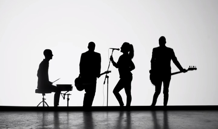 The Interrupters - "She's Kerosene", videoclip taken from 'Fight the Good Fight' (Hellcat, 2018)