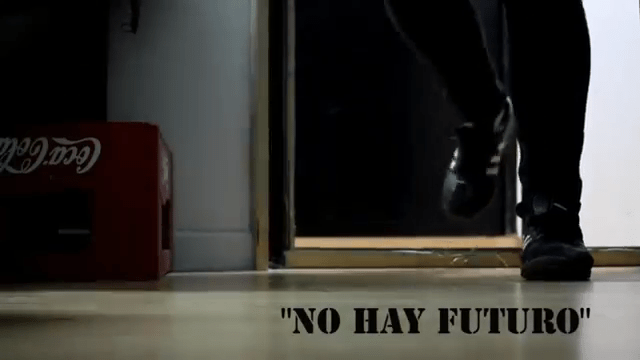 Vídeo de "No hay futuro" de La Cruz, con la colaboración de Huri, cantante de Tensión