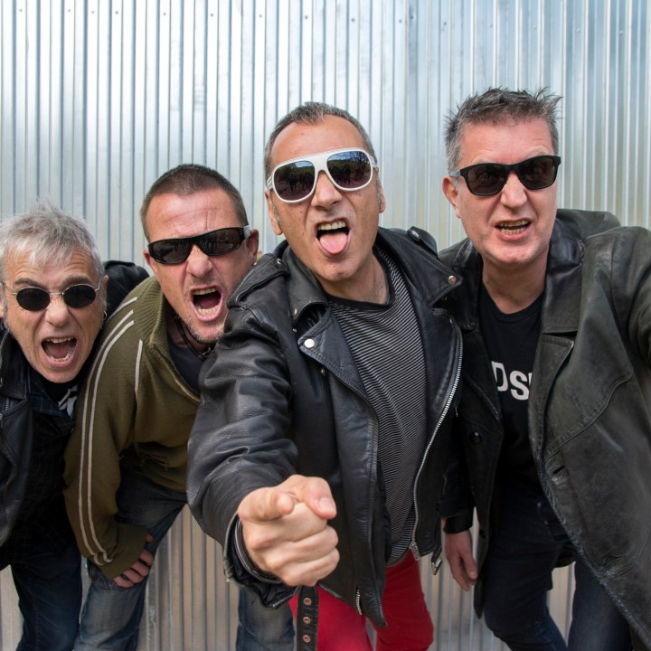 Desperdicis Clínics by Oriol Prat