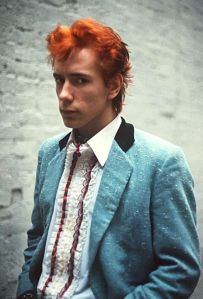 Johnny Rotten Aka Barry Lydon posando como un teddy boy