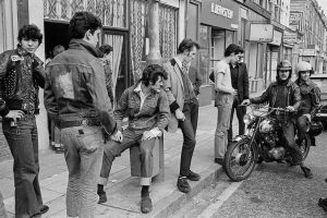 Grupo de teddy boys en 1976 en Londres
