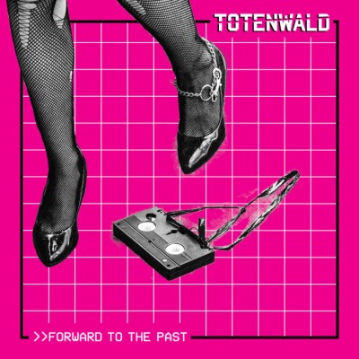 Portada de 'Forward to the Past EP' de Totenwald (Plastic Bomb, 2020)