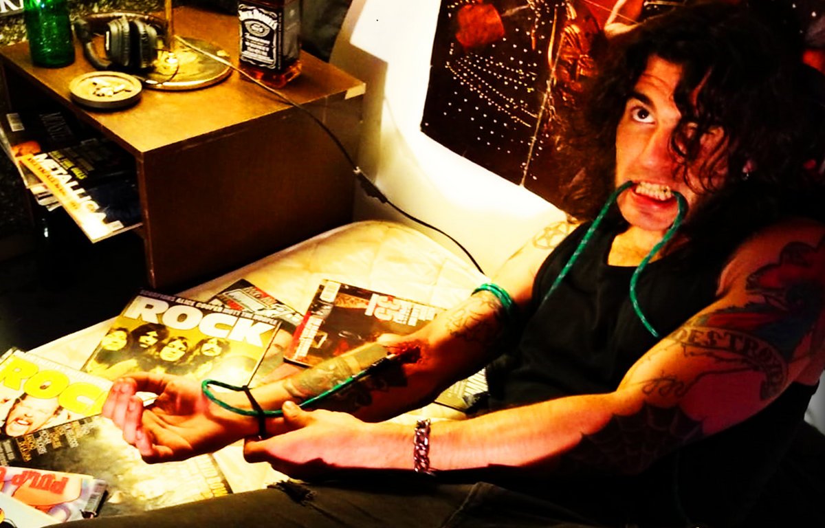 Portada de 'Adictos al Rock'n'Roll' de Enfermería de Difuntos (2020)