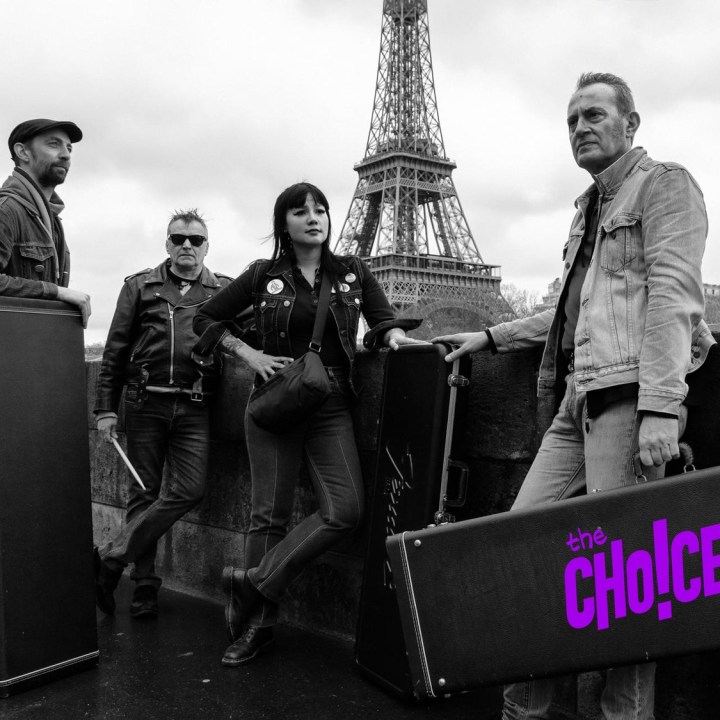 Vídeo de la canción "Owner of my Heart" de The Choices