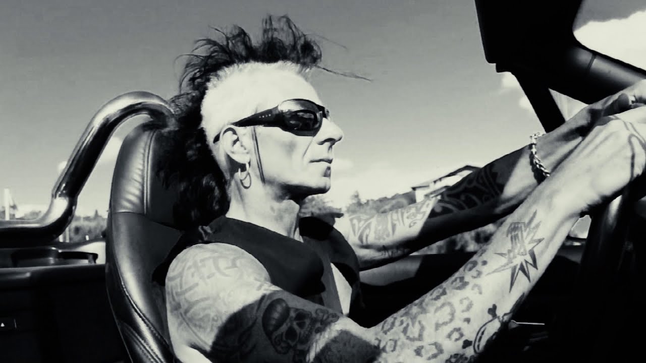 "Latidos", nueva canción y vídeo de Txarly Usher y Los Ejemplares (2020)