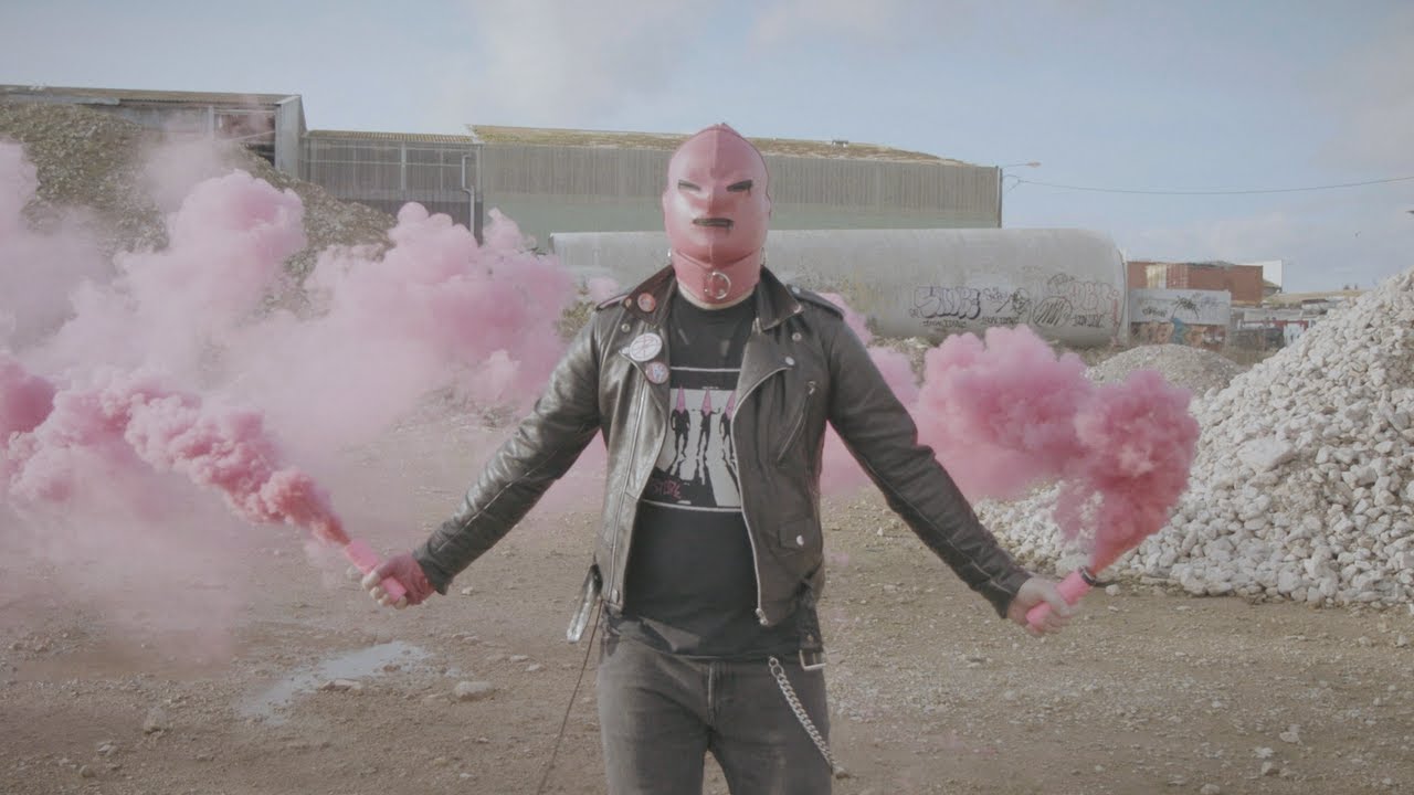 Vídeo de la canción "Les Restes De La Veille", incluida en 'Album' (2021) de Cuir