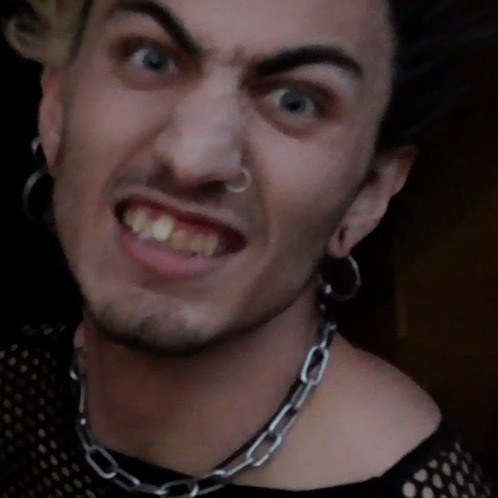 Videoclip de la canción "Qué tenso no" de Tensö, banda hardcore desde Tenerife