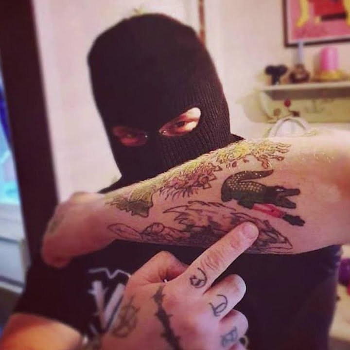 Vídeo de la canción "Sound of Sirens", que está incluida en el disco 'Bad Accent Anthems' de Moscow Death Brigade