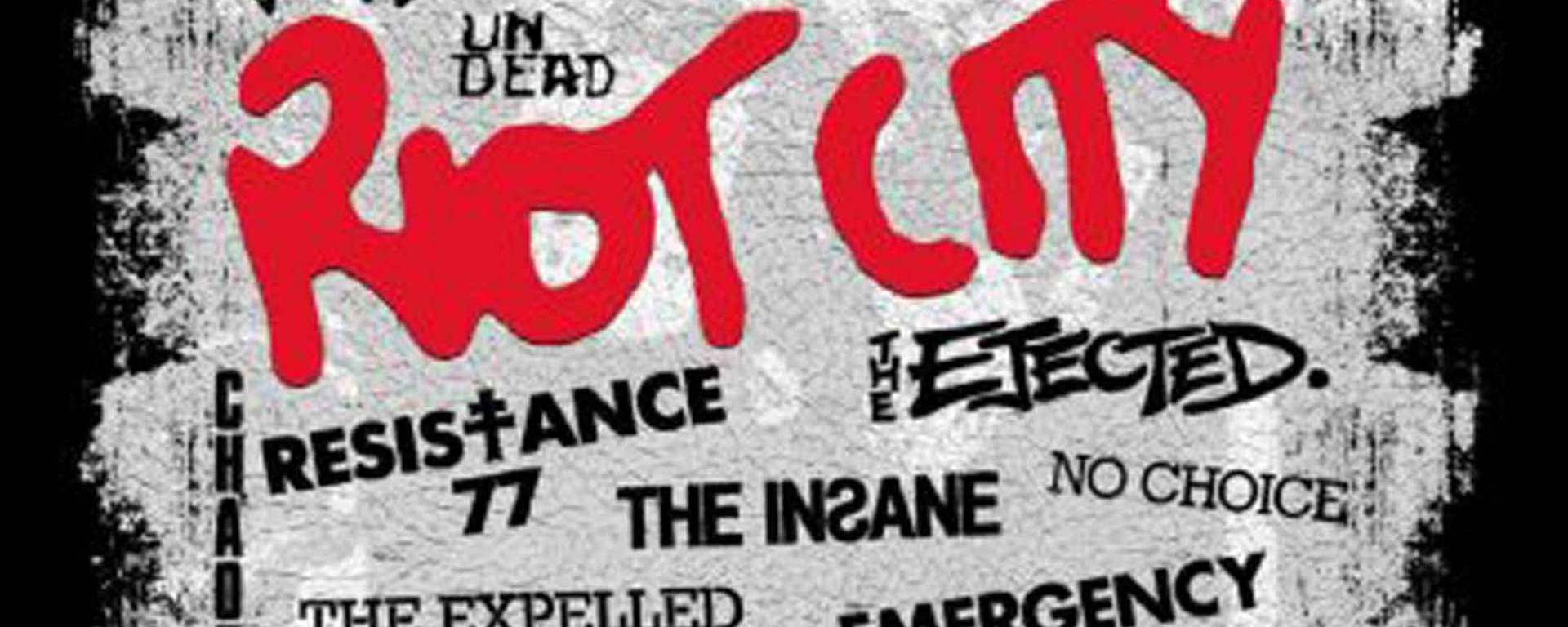 Portada de 'Riot City: Complete Singles Collection' 4cd box set (Cherry Red Records, 2021)