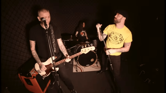 Vídeo de la canción "The Edge", nuevo single de Scandal (mayo, 2021)Vídeo de la canción "The Edge", nuevo single de Scandal (mayo, 2021)