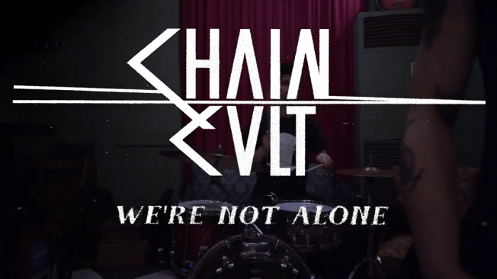 Videoclip de la canción "We're not alone" del 7" del mismo nombre de Chain Cult que editará La Vida Es Un Mus el 13 de agosto de 2021