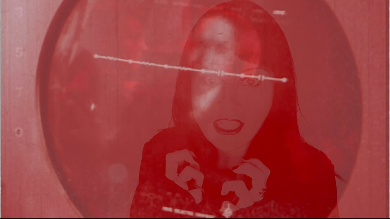 Videoclip de "Before the Blight", canión de ESSES que estará incluida en su disco ' merch video community Bloodletting for the Lonely' (Agosto, 2021)