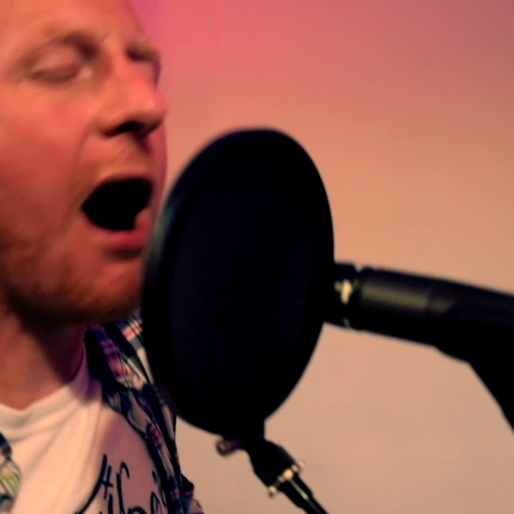 Videoclip de la canción "Hard Work" que estará incluida en el disco 'Total Rest' (Serial Bowl Records, 2021)