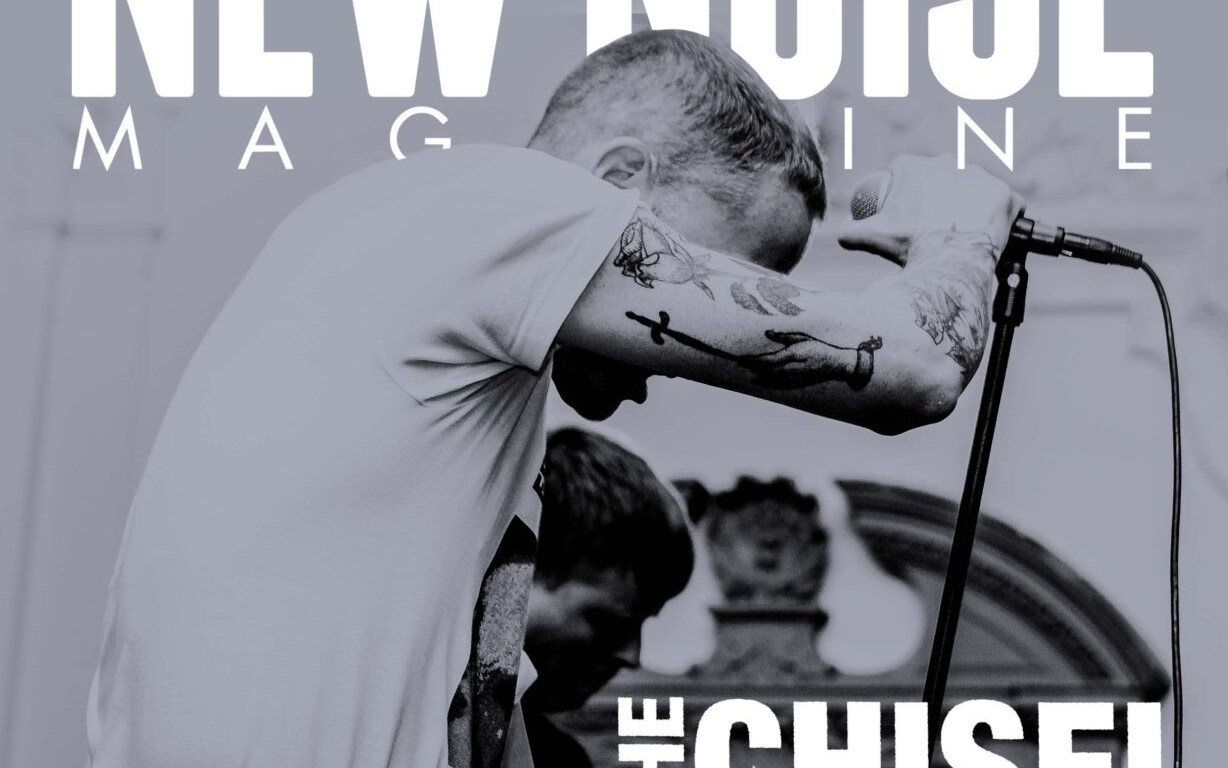 Portada de New Noise Magazine de noviembre de 2021 con The Chisel