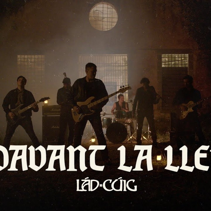 Videoclip de la canción 'Davant la Llei' que estará incluida en el disco 'Des de Dins' de Lád Cúig (2021)