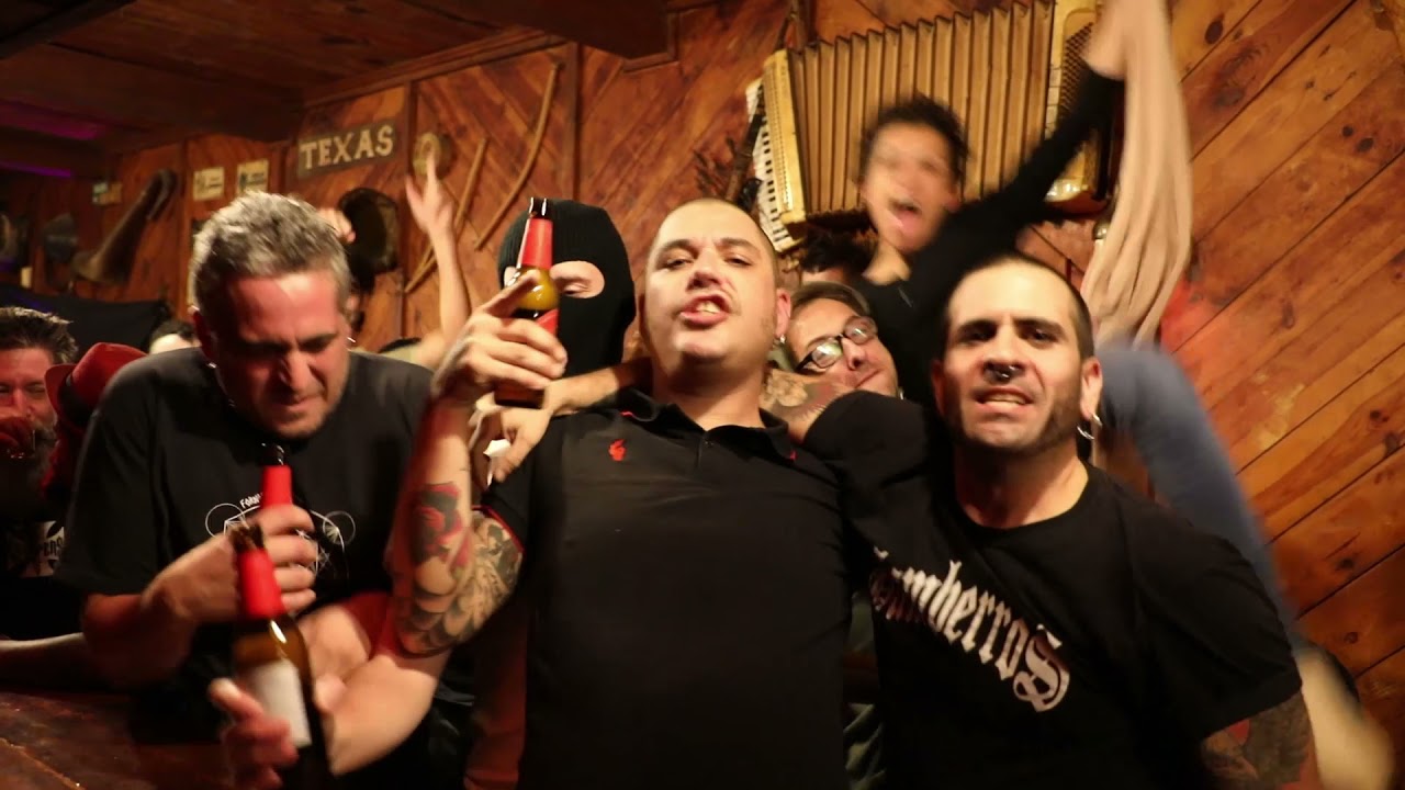 Videoclip de la canción "Seguimos juntos" de Skombro