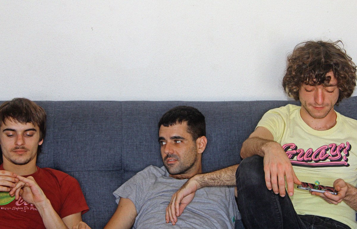 Hogar: punk band from Valencia