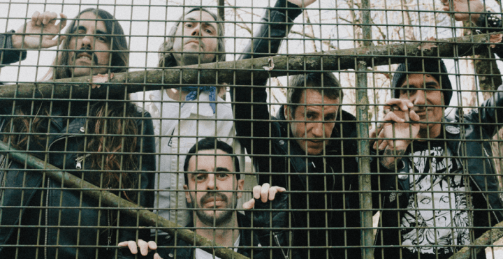 Escucha el LP de debut de Flash