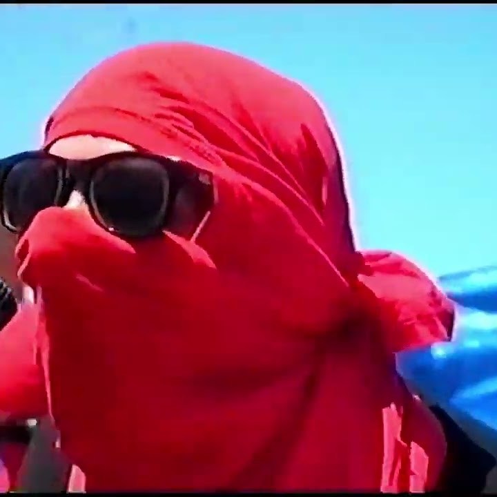 Videoclip de la canción "Vete a Suecia" de Algara (2022)