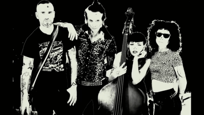 Canción "Cuchillos de fuego" de Nekroyonkis, que es una versión de "Ring of Fire" de Johnny Cash