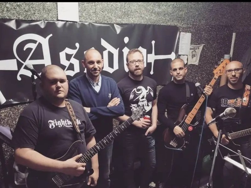 Asedio publican ‘Fuego’