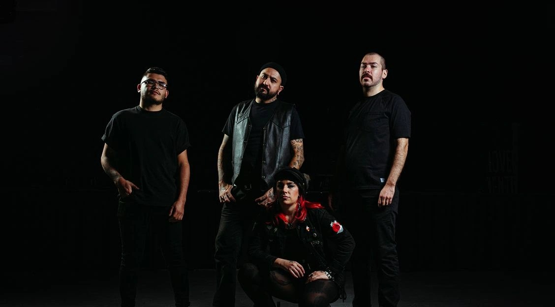 Flores y Fuego: banda hardcore-punk procedente de Guadalajara (México) | Photo: Nash Photo