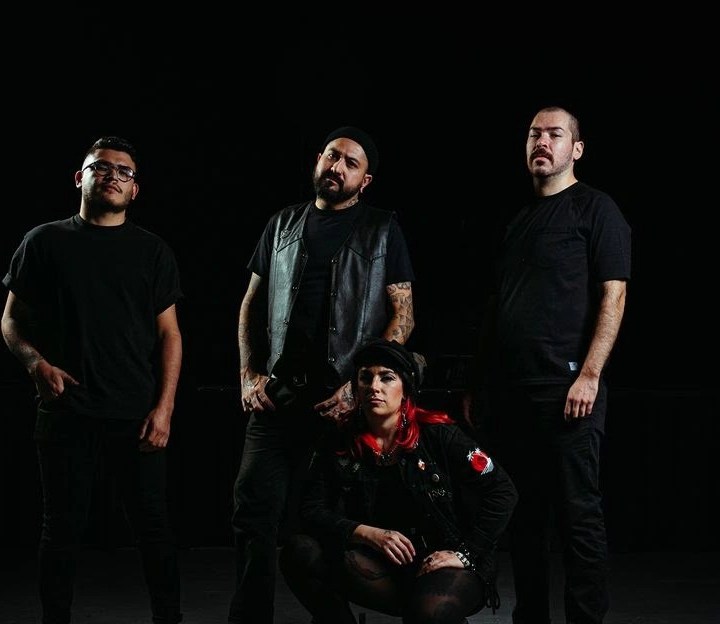 Flores y Fuego: banda hardcore-punk procedente de Guadalajara (México) | Photo: Nash Photo