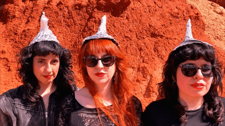 Vídeo de la canción "Marte Rojo" de Miss España, que está incluida en el disco 'Niebla Mental' (2023)