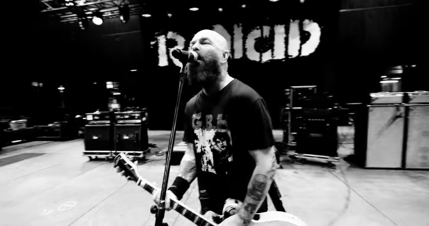 Video de la canción "Live Forever" de Rancid, que está incluida en el disco 'Tomorrow Never Comes' (2023)