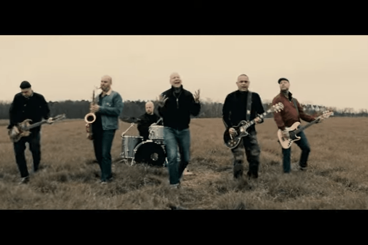 Vídeo de la canción "Wir halten die Fahnen weiter hoch" de Stomper 98 (2023)